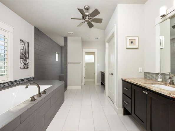 6009 Woodcrest DR, Austin TX 78759