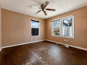 1507 1/2 Holly ST, Austin TX 78702