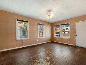 1507 1/2 Holly ST, Austin TX 78702