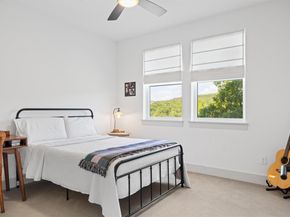 7308 Admirals Park Dr, Jonestown TX 78645