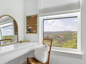 7308 Admirals Park Dr, Jonestown TX 78645