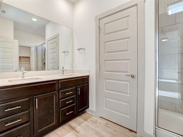 7421 Peggie Nell DR, Austin TX 78724