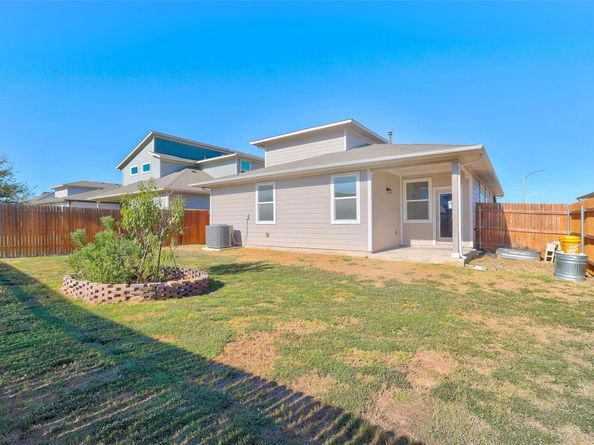 7421 Peggie Nell DR, Austin TX 78724