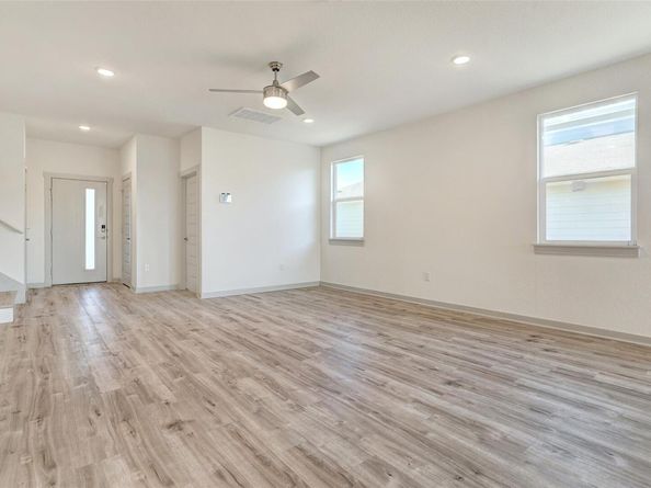 7421 Peggie Nell DR, Austin TX 78724