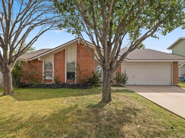 10071 Woodland Village DR, Austin TX 78750