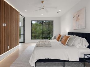 2401 Oakhaven CIR, Austin TX 78704