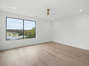 2401 Oakhaven CIR, Austin TX 78704