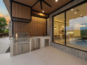 2401 Oakhaven CIR, Austin TX 78704