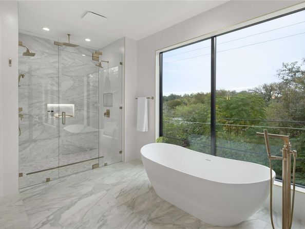 2401 Oakhaven CIR, Austin TX 78704