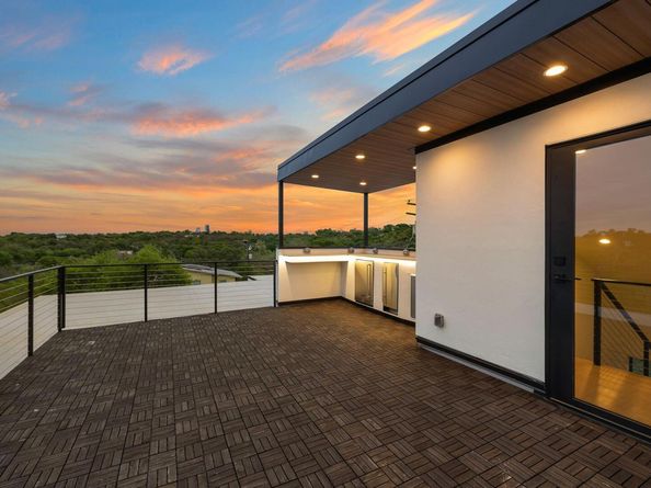 2401 Oakhaven CIR, Austin TX 78704