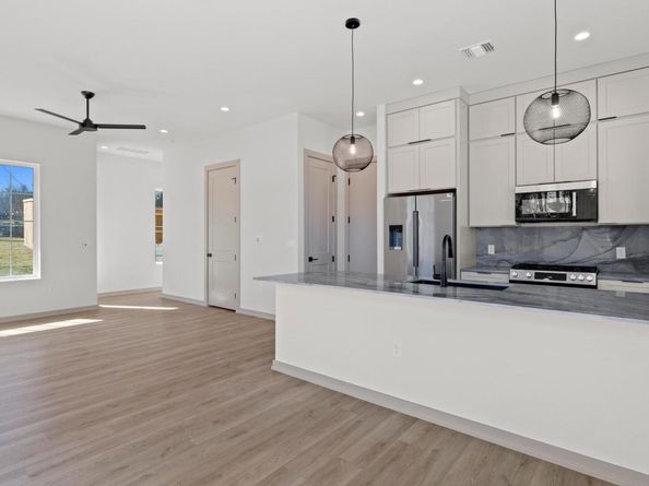 1736 Bunche RD B1, Austin TX 78721