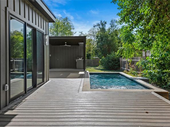 705 E 50th ST, Austin TX 78751