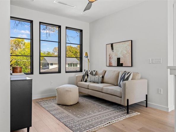 705 E 50th ST, Austin TX 78751