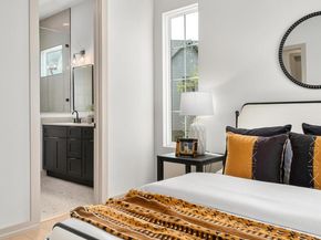 1736 Bunche RD B2, Austin TX 78721