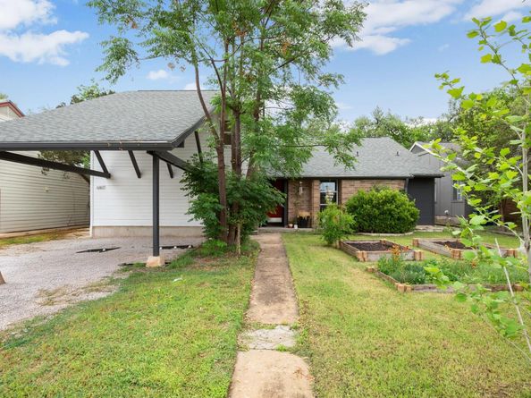 6807 Woodhue DR A, Austin TX 78745