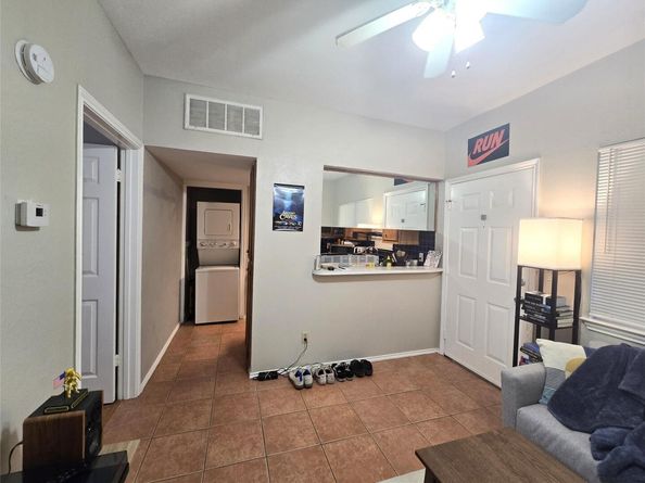 706 W 22nd ST 307, Austin TX 78705