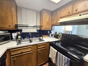 706 W 22nd ST 307, Austin TX 78705