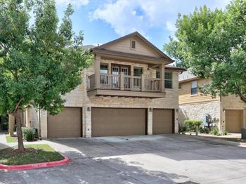 1310 W Parmer LN