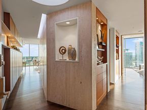 360 Nueces ST 4211, Austin TX 78701