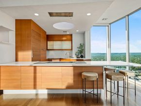 360 Nueces ST 4211, Austin TX 78701