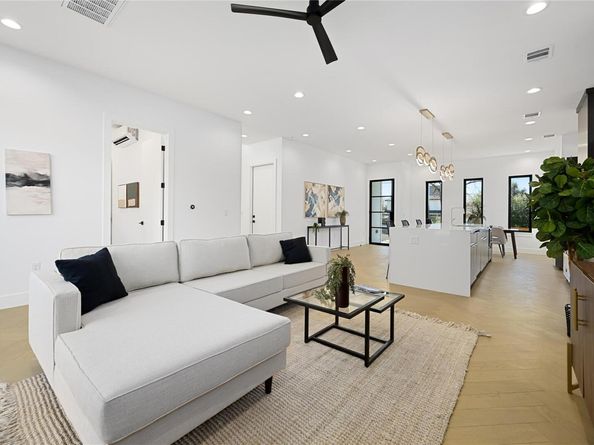 1411 Clifford DR, Austin TX 78702
