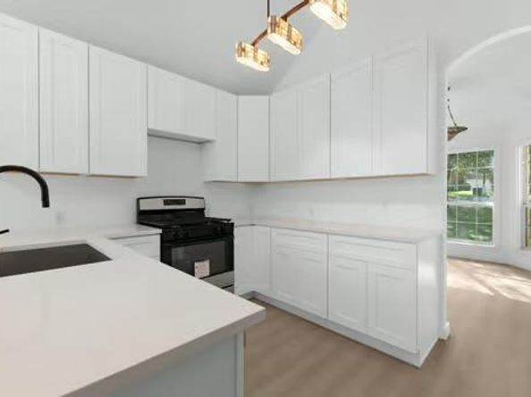 325 Middle Ground CV, Austin TX 78748