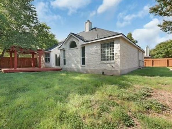 325 Middle Ground CV, Austin TX 78748