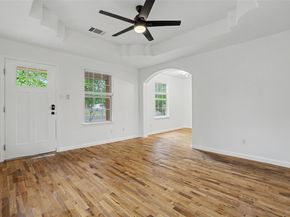6307 Chesterfield Ave, Austin TX 78752