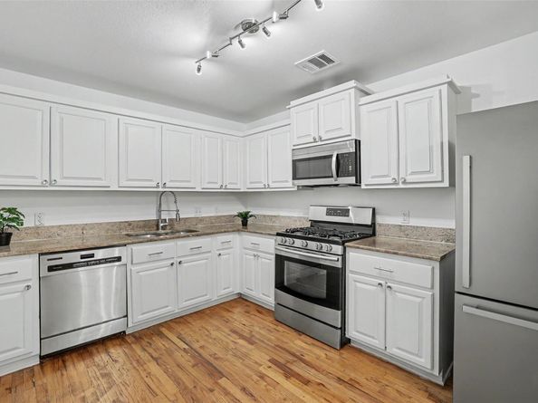 6307 Chesterfield Ave, Austin TX 78752