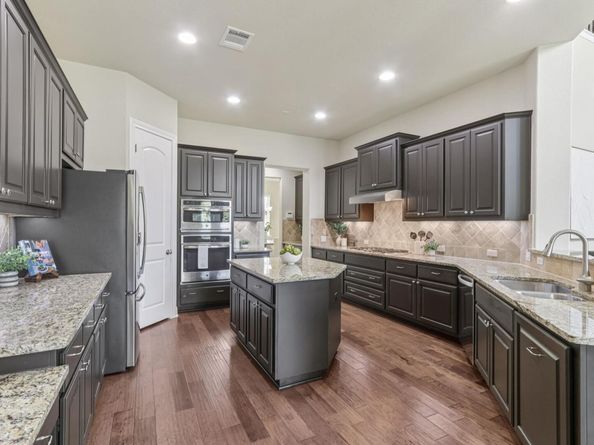 2833 Long Lasso PASS, Leander TX 78641