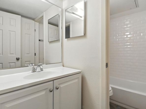 6910 Hart LN 312, Austin TX 78731