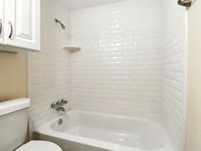 6910 Hart LN 312, Austin TX 78731