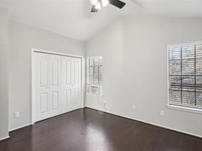 11404 Walnut Ridge DR 5, Austin TX 78753