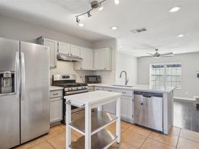11404 Walnut Ridge DR 5, Austin TX 78753