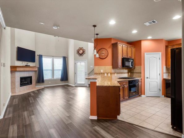 13904 Ashton Woods CIR 24, Austin TX 78727