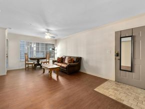 501 W 26th ST 113, Austin TX 78705