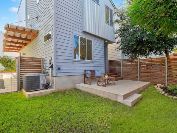 801 N Bluff DR 32, Austin TX 78745