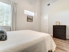 801 N Bluff DR 32, Austin TX 78745