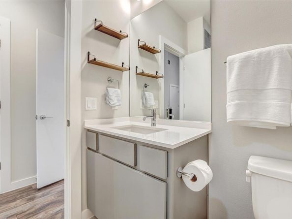801 N Bluff DR 32, Austin TX 78745