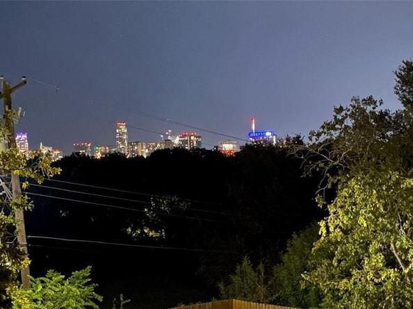 1514 Parker LN 107, Austin TX 78741