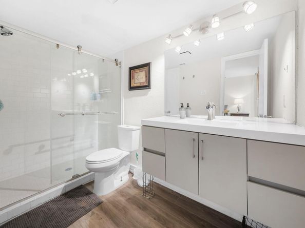 1514 Parker LN 107, Austin TX 78741