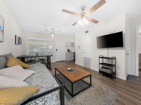 1514 Parker LN 107, Austin TX 78741