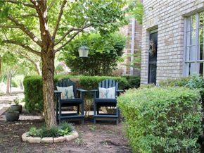 1904 Rosetti DR 109, Austin TX 78752