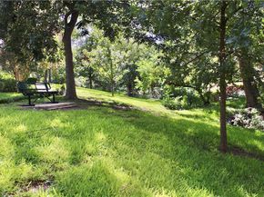 1904 Rosetti DR 109, Austin TX 78752