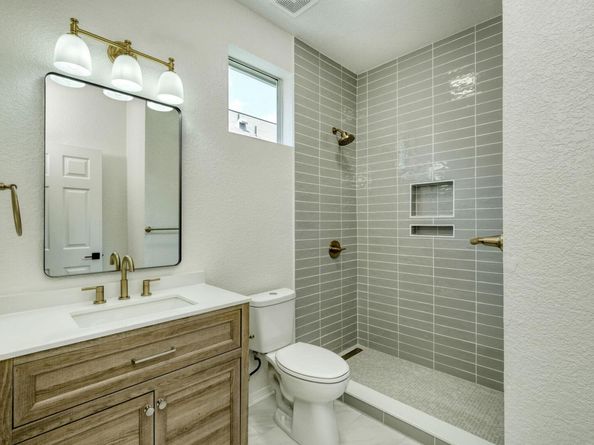 1006 E 3rd ST, Georgetown TX 78626