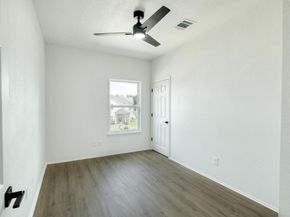1006 E 3rd ST, Georgetown TX 78626