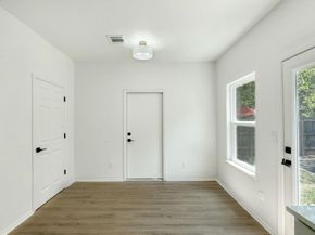 1006 E 3rd ST, Georgetown TX 78626