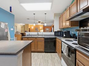 5628 SE Sunday Silence DR, Del Valle TX 78617