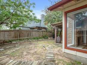9001 Parkfield DR B, Austin TX 78758