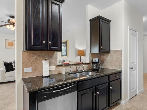 128 Moulins LN, Georgetown TX 78626